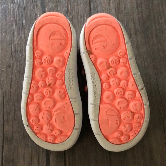 Girls Reebok sneaker - Picture 4 of 4